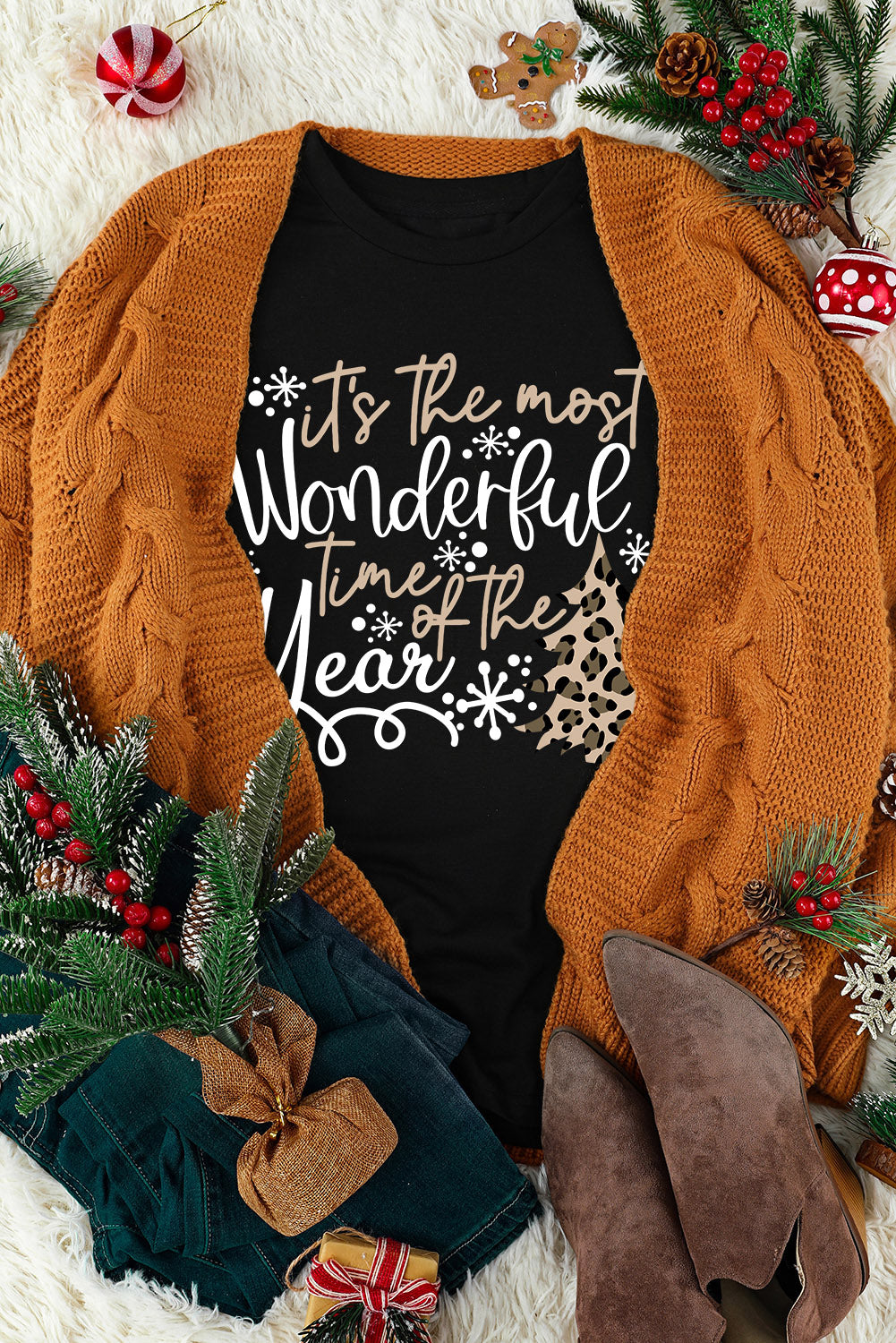 Wonderful Christmas Season Leopard Graphic Tee