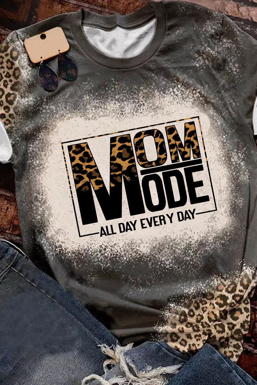 MOM MODE Leopard Bleach Print Vintage Graphic Tee