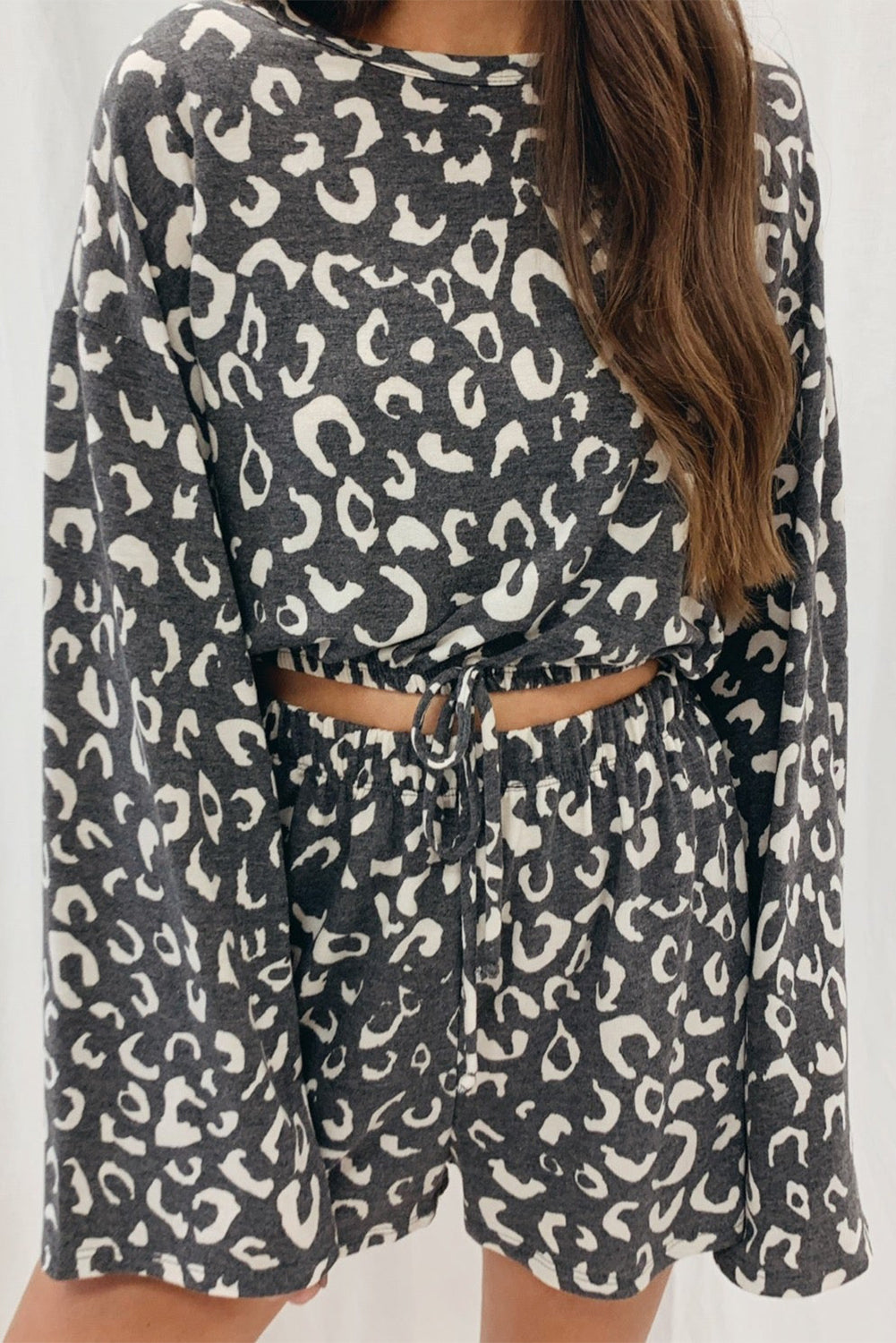 Animal Print Long Sleeves Pullover and Shorts Lounge Set