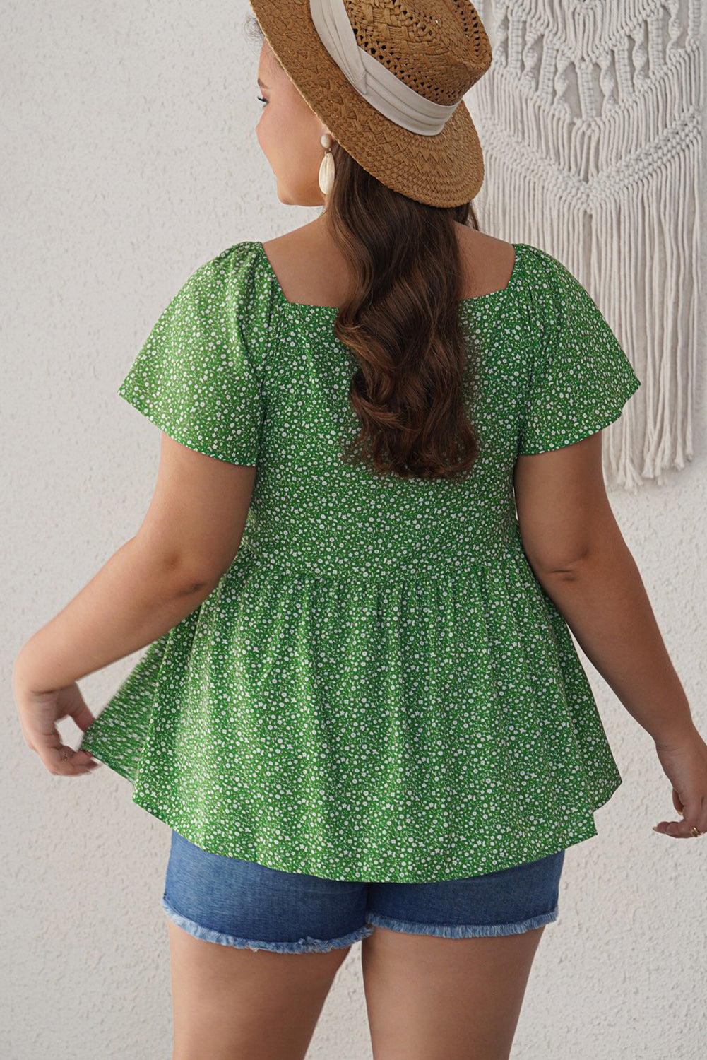 Plus Size Floral Peplum Top