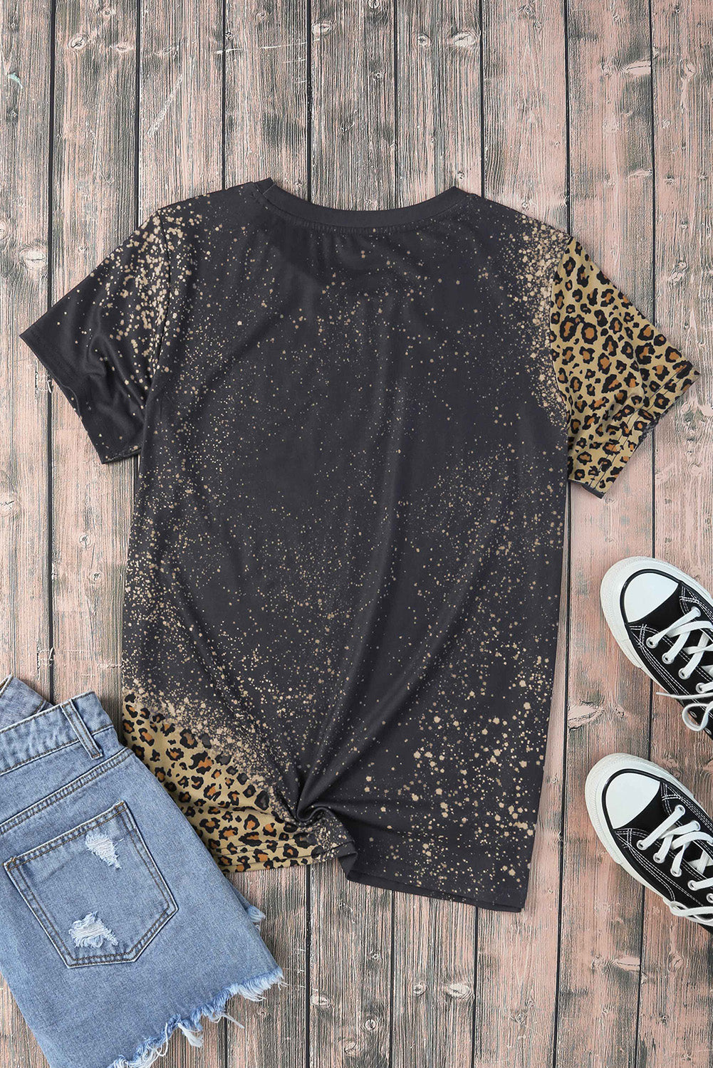 MOM MODE Leopard Bleach Print Vintage Graphic Tee