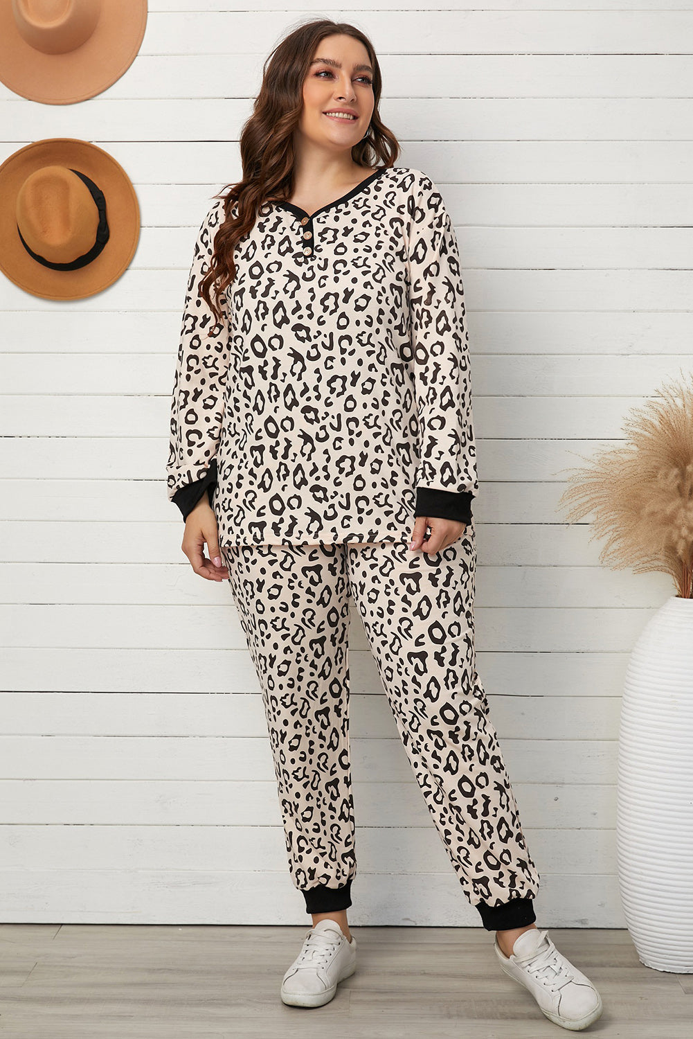 Plus Size V Neck Top And Sweatpants Lounge Set