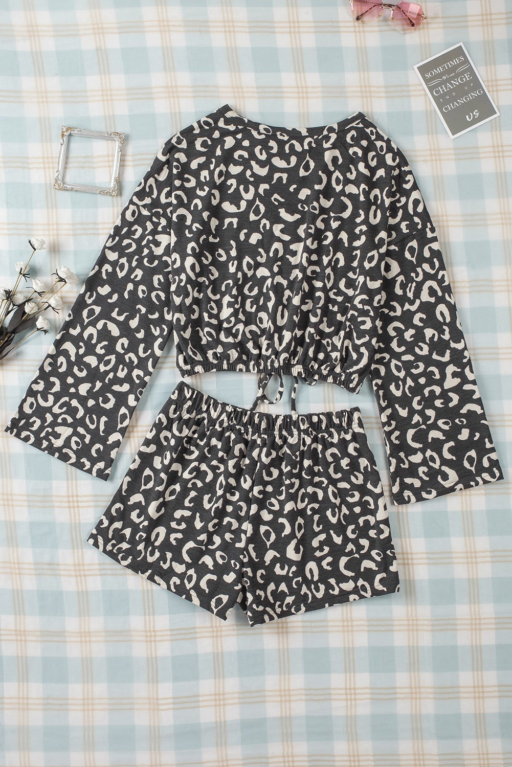 Animal Print Long Sleeves Pullover and Shorts Lounge Set