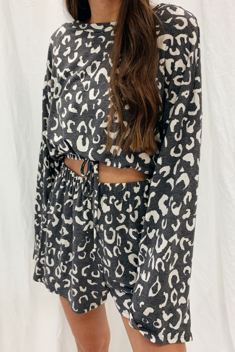 Animal Print Long Sleeves Pullover and Shorts Lounge Set