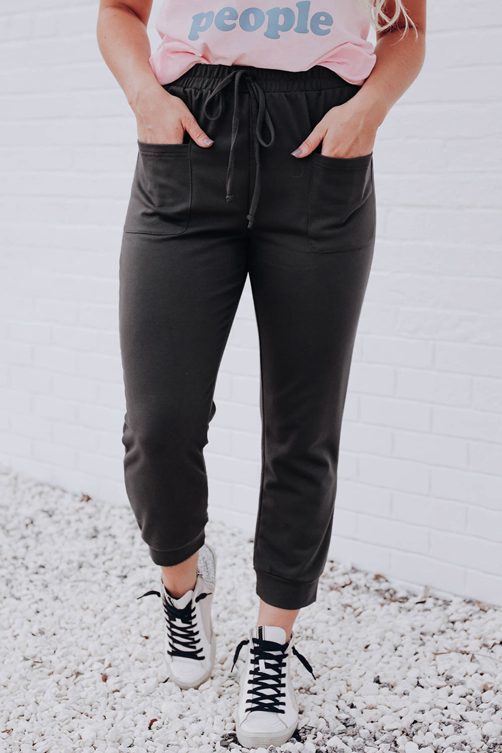 Drawstring Waist Front Patch Pockets Jogger Pants